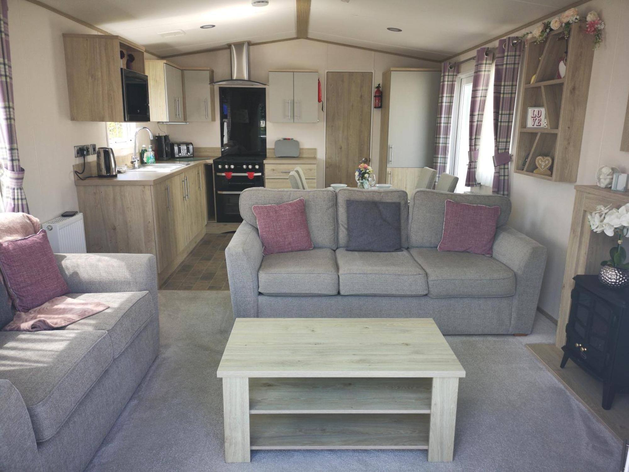 Lake Escape - Hoburne Cotswolds Саут-Керни Номер фото